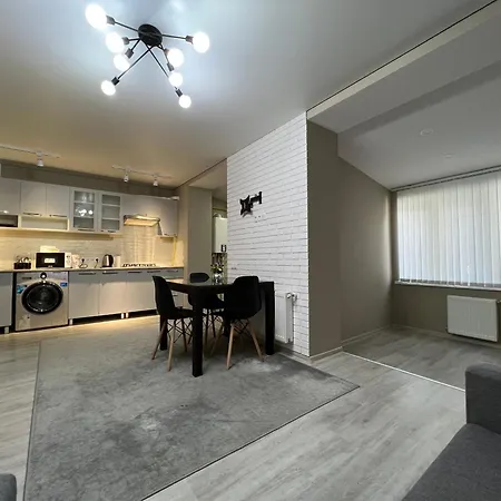 1-Confortable And Ideal Apartament-Квартира Посуточно Edinet Exterior photo